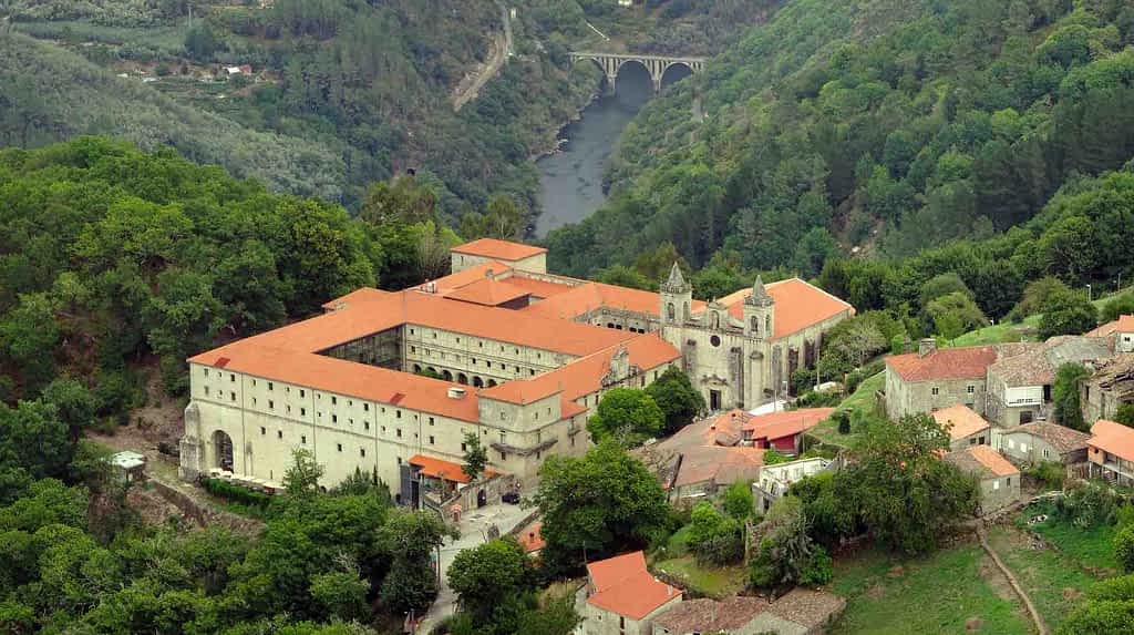 monasterios Ribeira Sacra Galicia otoño